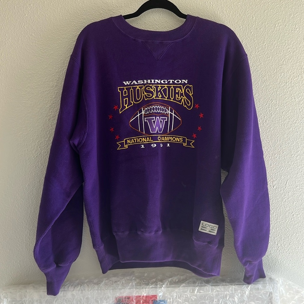 Vintage UW Football National Champions 1991 sweatshirt, size M